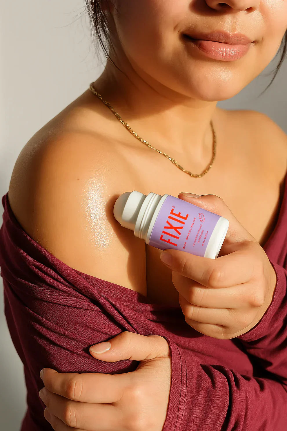 Fixie Instant Body Adhesive Roller Mess Stress